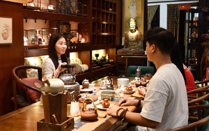 Trà chủ Nguyễn Thanh Phương và hành trình gìn giữ văn hóa trà giữa phố thị Sài Gòn