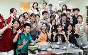 Tiếp sức thí sinh vùng khó thi tốt nghiệp Trung học Phổ thông