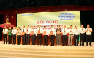 TTXVN và các cơ quan báo chí chủ lực ký kết hợp tác với tỉnh Thái Nguyên