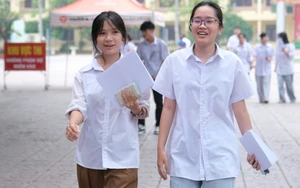 Kỳ thi tốt nghiệp THPT năm 2026: Thí sinh bước vào buổi thi cuối, làm bài thi 2 môn tự chọn