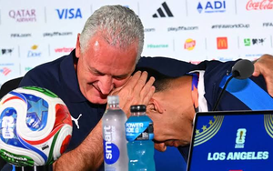 World Cup 2026 24h: Cầu thủ bật khóc trước trận ra quân World Cup, Dembele bảo vệ Mbappe