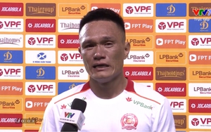 Cầu thủ từng bị treo giò vì bán độ bật khóc khi giành Cúp quốc gia, mong trở lại đội tuyển Việt Nam