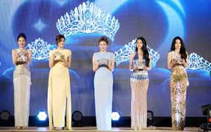 Chủ tịch Phương Đài trao sash cho Top 30, Miss Cosmo TP. HCM 2026 bước vào chặng tăng tốc