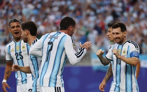 Messi san bằng kỷ lục vĩ đại mọi thời đại ở World Cup khi giúp Argentina thắng Algeria