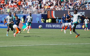 Nhiều cầu thủ, HLV chê mặt cỏ sân World Cup 2026 tại Mỹ, ví như bê tông