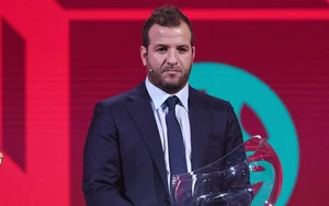 Huyền thoại Hà Lan xin lỗi sau phát ngôn gây tranh cãi về cầu thủ Nhật Bản tại World Cup 2026