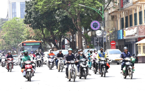 Dự báo thời tiết ngày 23/6: Nắng nóng đỉnh điểm ở Trung Bộ, chiều tối nhiều nơi có dông lốc