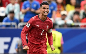 VIDEO Bản tin World Cup 2026 - Chào buổi sáng 24/6: Ronaldo lập cột mốc ghi bàn tại 6 kì World Cup liên tiếp