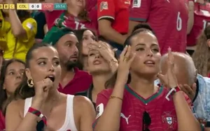 Cặp sinh đôi 'đẹp như mộng' là bạn gái sao Bồ Đào Nha gây sốt tại World Cup 2026