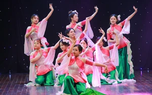 Thế hệ trẻ kết nối nghệ thuật truyền thống với hơi thở hiện đại