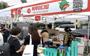 Gian hàng Việt Nam thu hút du khách tại Lễ hội Ẩm thực Thế giới ở Seoul