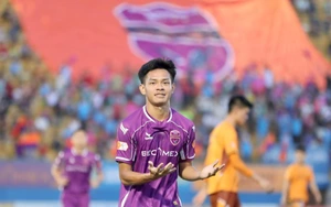 Tiền đạo U23 Việt Nam xin lỗi người hâm mộ vì đội nhà xuống hạng