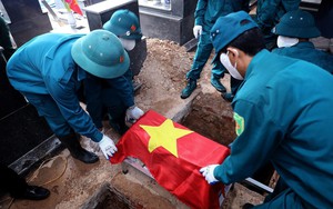 Phú Thọ lấy mẫu ADN xác định danh tính 24 hài cốt liệt sĩ chưa rõ thông tin