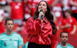 Alanis Morissette - giọng hát của một thế hệ