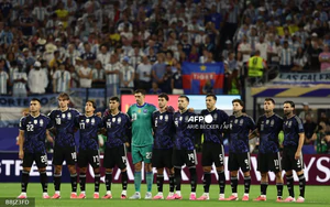 Argentina chủ động xin mặc áo sân khách ở đại chiến Anh, tái hiện ký ức vàng ở World Cup