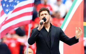 Michael Bublé - tiếng hát ấm áp của Canada tại World Cup 2026