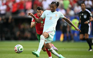 Tin chuyển nhượng ngày 13/7: Real Madrid âm thầm chèo kéo Olise; Arsenal đạt thỏa thuận bán Trossard 