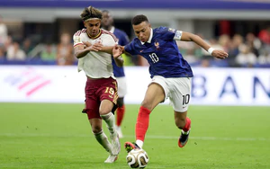 Yamal là 'khắc tinh' của Mbappe: Sáu lần đối đầu, sáu lần ôm hận