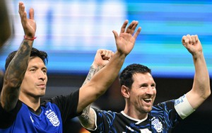 Argentina lội ngược dòng thắng Anh: Ngày bóng đá “về nhà”