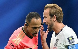 Harry Kane bị sao Argentina tố vi phạm luật mới của FIFA