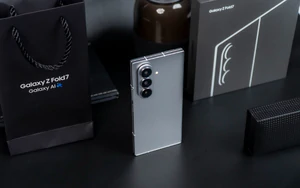 Mỏng đến mức nào là đủ? Cuộc đua đưa điện thoại gập nhẹ như một chiếc smartphone thường