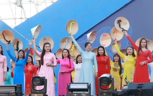 Festival Biển Khánh Hòa 2026: Hơn 2.000 phụ nữ diễu hành tại Lễ hội “Áo dài sắc màu của biển”
