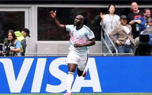 Lukaku tiết lộ lý do nhường Tielemans đá 11m, nhắc tới người cha quá cố sau bàn thắng ở World Cup