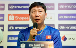 Báo Hàn: 'HLV Kim Sang Sik cùng đội tuyển Việt Nam hướng tới chức vô địch Đông Nam Á thứ hai liên tiếp'