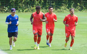 Tin nóng bóng đá Việt hôm nay 27/7: Đội tuyển Việt Nam chờ đón Singapore; Hà Nội FC tập huấn tại Thái Lan