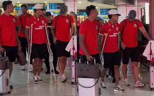 Trụ cột của đội tuyển Indonesia vẫn chống nạng, khó đá trận ra quân Asean Cup