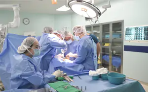 Vinmec "hồi sinh" đôi chân cho chàng trai 23 tuổi nhờ xương sên in 3D độc bản