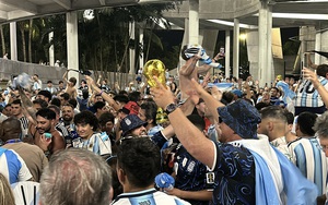 Kí sự World Cup: Ngày những điệu “Muchachos” run rẩy