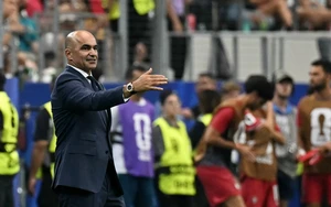 Quaresma: "Roberto Martinez đã thử 50 chiến thuật mà Bồ Đào Nha vẫn chẳng đi đến đâu"