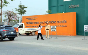 Thí sinh điểm thi Trường THPT Chuyên Tuyên Quang bước vào kỳ thi lại tốt nghiệp