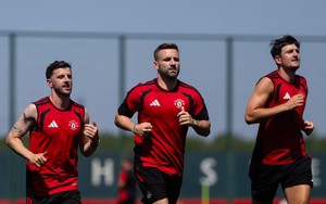Vì sao các CLB Premier League lại đá giao hữu theo những thể thức kỳ lạ?