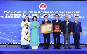 Bệnh viện Bình Dân xác lập kỷ lục gần 4.300 ca phẫu thuật bằng robot