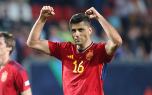 Tin chuyển nhượng hôm nay 17/8: Barca đạt thỏa thuận mua Rodri; Real Madrid nhắm Zubimendi