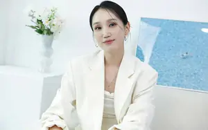 10 năm rời xa màn ảnh, Park Bo Kyung tái xuất ấn tượng với giải Rồng Xanh Daesang danh giá