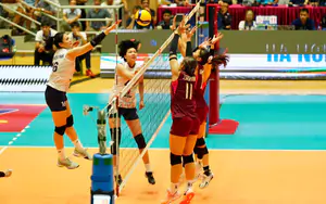 Chuyện gì đã xảy ra trong thất bại tuyệt đối của bóng chuyền nữ Việt Nam trước Thái Lan ở SEA V.Cup 2026?