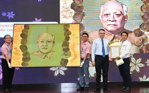 Lan tỏa giá trị tấm gương Chủ tịch Tôn Đức Thắng qua "Hành trình 20 mùa hoa"