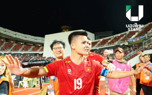 Quang Hải và cú volley đá văng áp lực