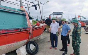 Bão số 4 tăng cường độ và đổi hướng, cách Hải Phòng khoảng 150 km
