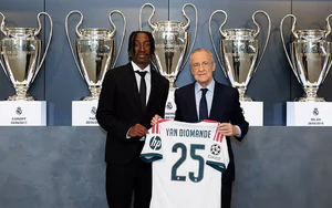 Từ đôi dép trắng đến Real Madrid: Hành trình đặc biệt của Yan Diomande