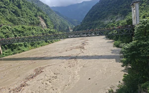 Gần 1.500 người mất tích trong lũ quét tại Nepal và Trung Quốc 