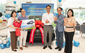 Sony trao Toyota Camry hơn 1,2 tỷ đồng cho khách hàng may mắn, khép lại mùa khuyến mại lớn nhất năm