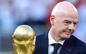 Giấc mơ lương 64 triệu USD/năm của Infantino tan vỡ sau cú quay xe của FIFA