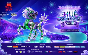 Hàng ngàn khán giả phủ kín sự kiện Huế Wonderverse Music Fest 2026