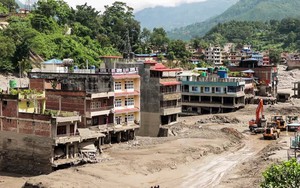 Lũ quét tại Nepal và Trung Quốc: Trung Quốc gửi viện trợ khẩn cấp và cử chuyên gia cứu hộ tới Nepal