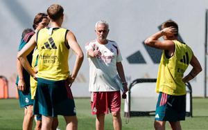 Real Madrid: Giải cứu Mourinho
