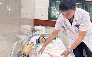 Bị xe tải cán khi cứu học sinh, cô giáo ở Nghệ An được hỗ trợ lắp chân giả